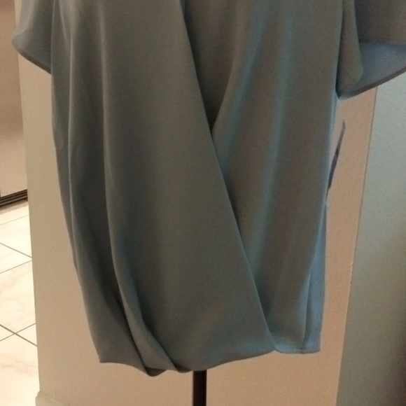 Ann Taylor Blouse - Large - Picture 5 of 8